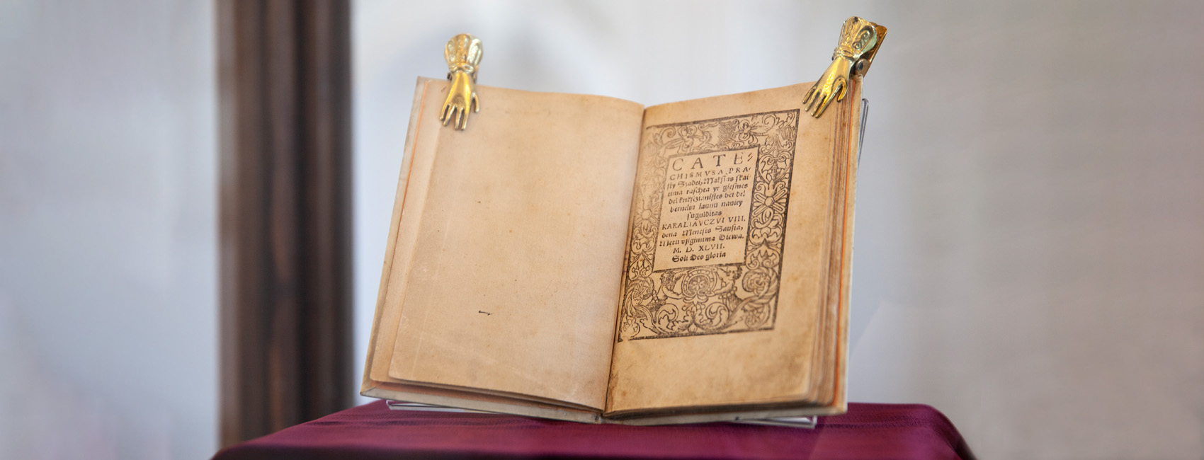 The first book in the Lithuanian language Catechismusa prasty szadei…